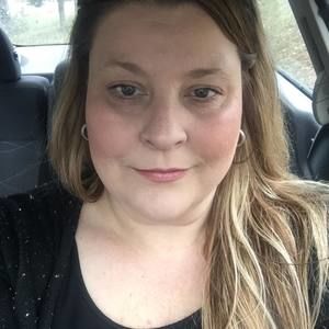 Meet your Posher, Tina